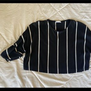 Like new upscale striped crop blouse - dark blue with white stripes